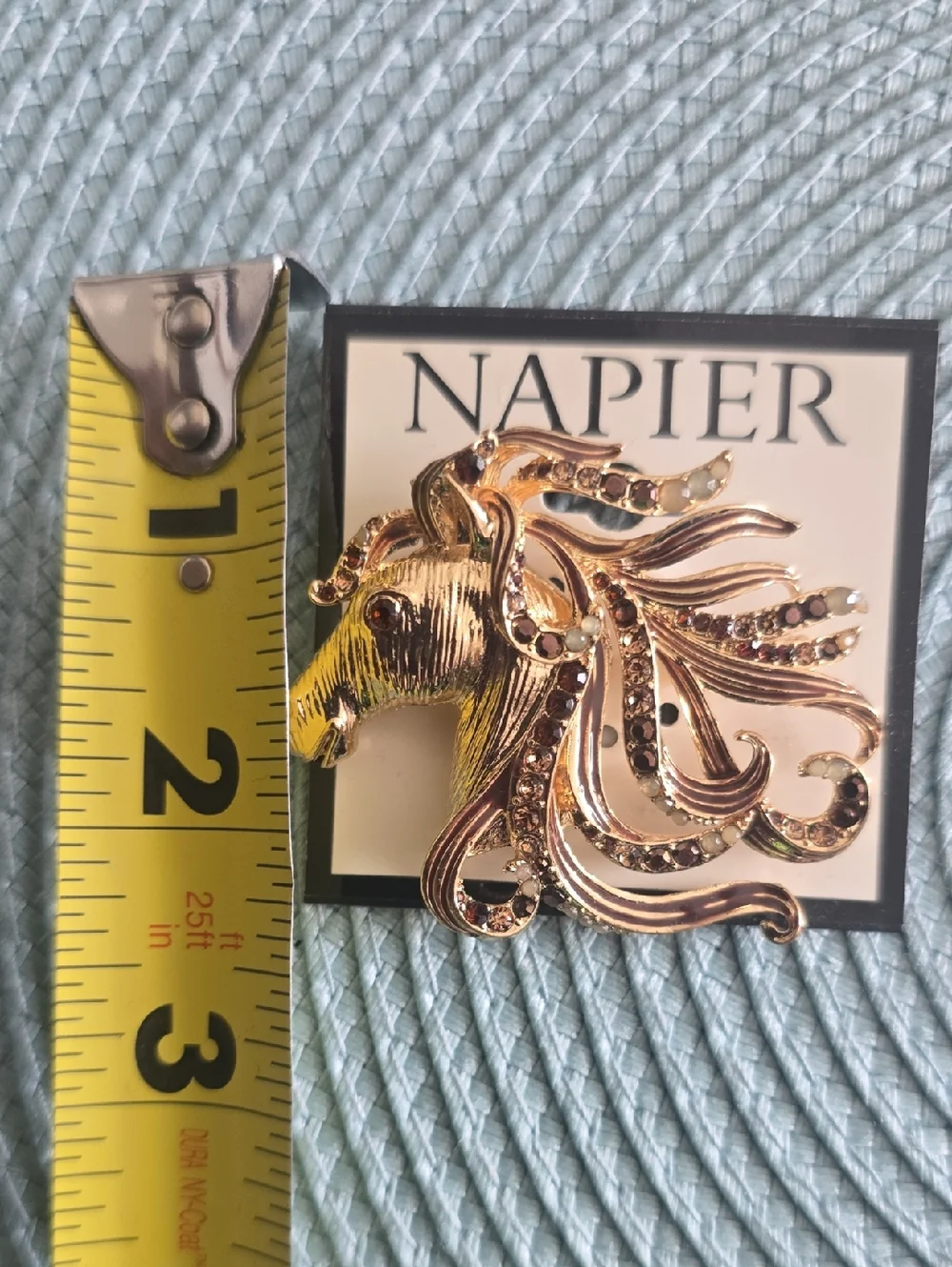 NAPIER BRAND BEAUTIFUL GOLDTONE HORSE FASHION JEWELRY PIN BROOCH